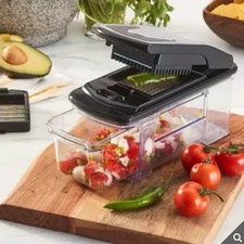 MIU Food Chopper in Black -